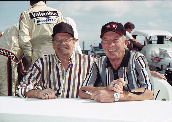 Larry Dickson & Gary Bettenhausen Salem 10-21-01