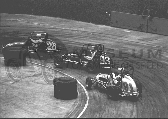 1st race after '74 injury Gary #93 one hands his way to win with Spike Gehlhausen #91 and Bob Lithgow Ft. Wayne 1-5-75