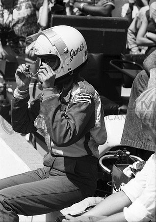 Indy 77