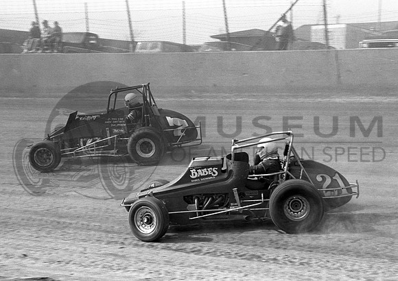Roy Caruthers #21 & Ray Morgan. Eldora 3-27-88