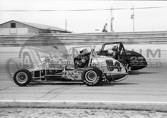 Gibson #84 & Johnny Parsons   Milwaukee 6-26-88