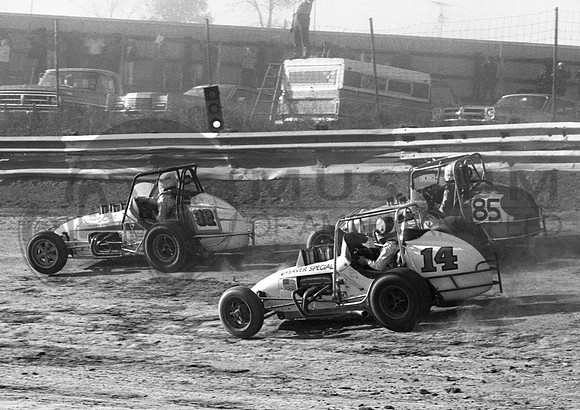 Beale #32, Joe Saldana #14 & Butch Wilkerson Eldora 10-21-73